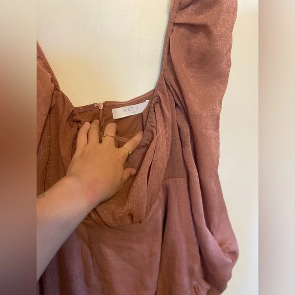 NWOT ASTR the label|| Maeve Shimmer Peach Mini Dress.W/ puff sleeves Hol… - Picture 6 of 11